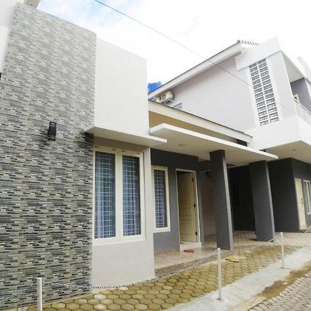 Omah Bondi Family Homestay By Fh Stay Yogyakarta Esterno foto
